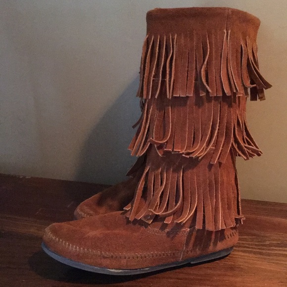 Minnetonka leather 3 layer brown fringe suede boot - Picture 3 of 8